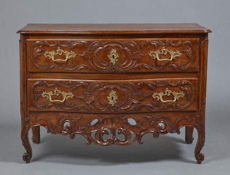 Commode galbée, Provence XVIIIe siècle